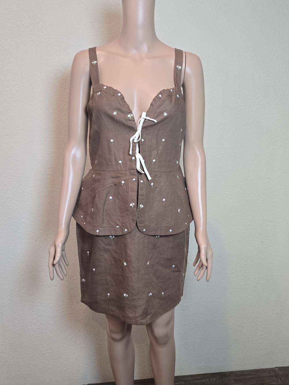 Fanm Mon Helaina Brown Floral Embroidered Sheath Peplum Mini Dress SZ L - NWT - Picture 10 of 14